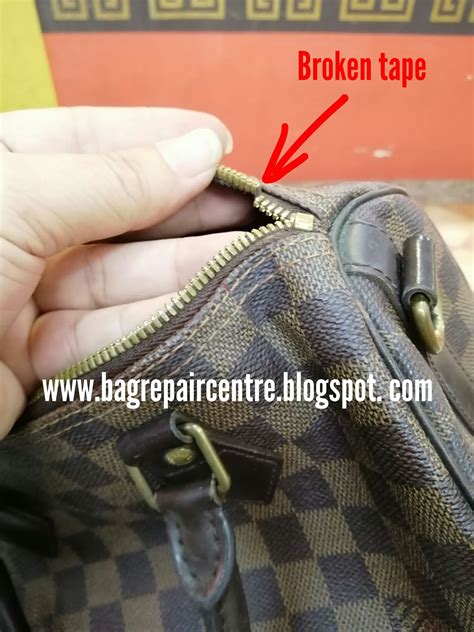 coach purse zipper repair.